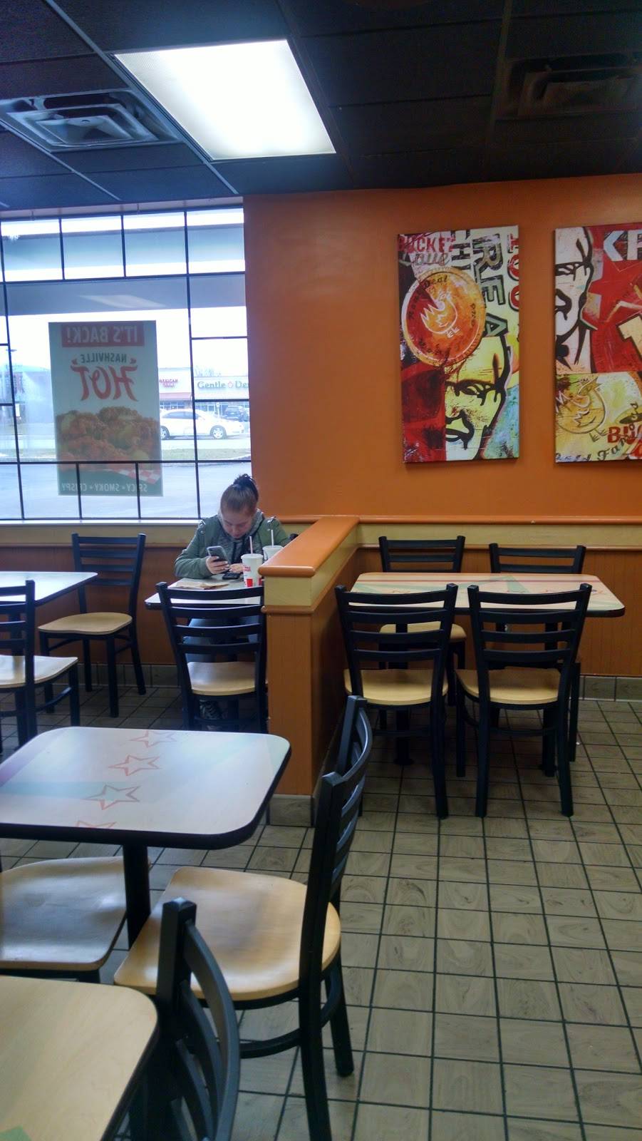 KFC | restaurant | 9899 E Washington St, Indianapolis, IN 46229, USA | 3178983466 OR +1 317-898-3466