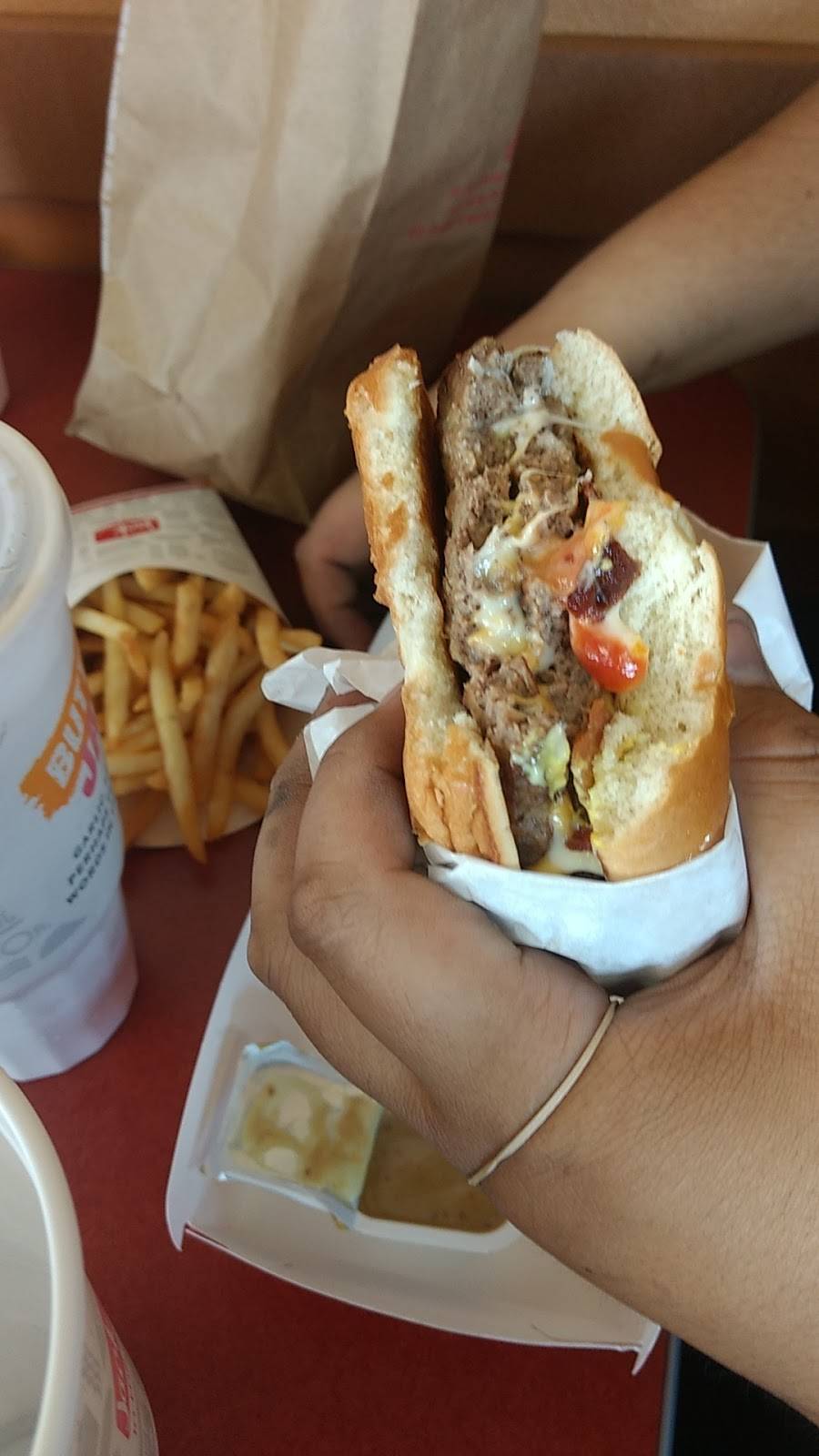 Jack in the Box | restaurant | 366 Bayshore Blvd, San Francisco, CA 94124, USA | 4156418467 OR +1 415-641-8467