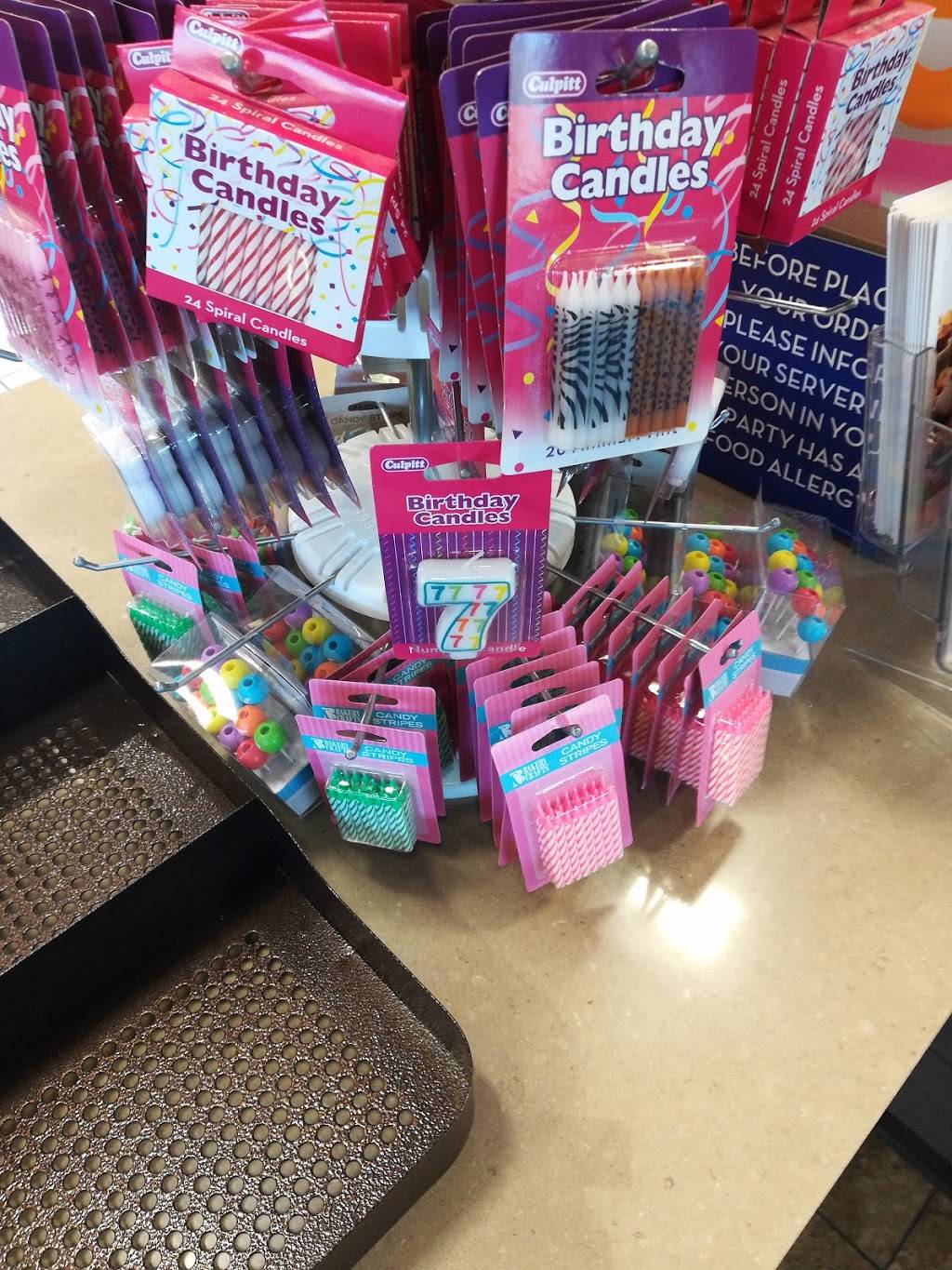 Dunkin | cafe | 8847 E Talking Stick Way, Scottsdale, AZ 85258, USA | 4802916590 OR +1 480-291-6590