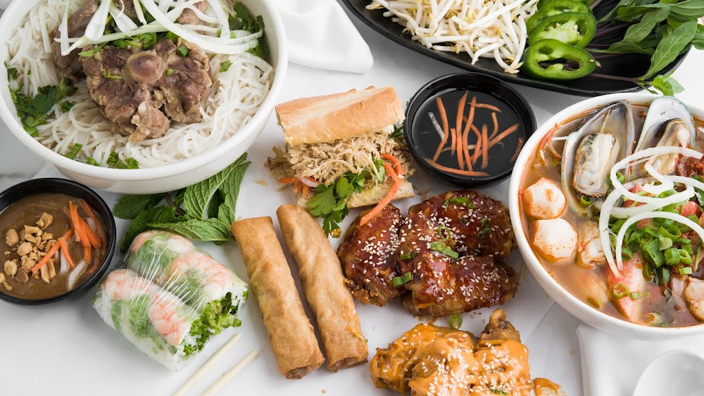 Viet Kitchen | restaurant | 1025 Broadbeck Dr unit I, Thousand Oaks, CA 91320, USA | 8053761888 OR +1 805-376-1888