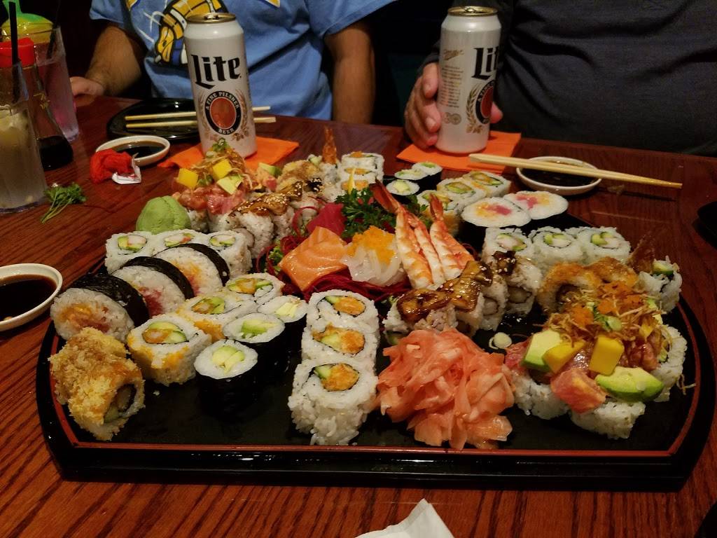 Shogun Japanese Steakhouse | restaurant | 518 College Ave, Racine, WI 53403, USA | 2626370777 OR +1 262-637-0777