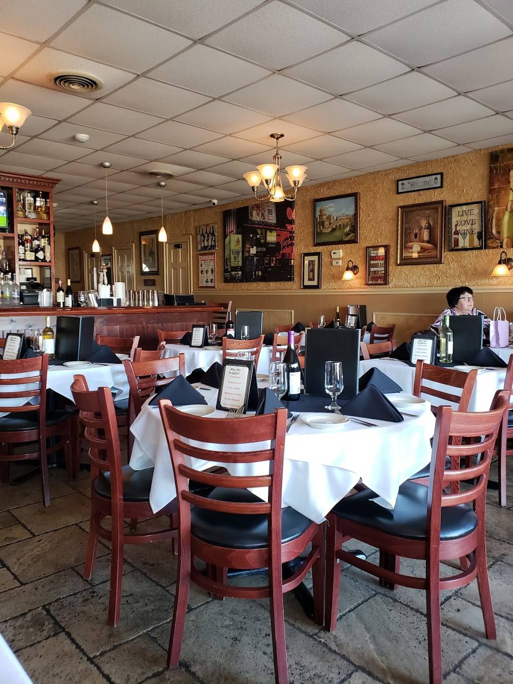 Alfredos Restaurant | restaurant | 189 S Main St, New City, NY 10956, USA | 8456343300 OR +1 845-634-3300