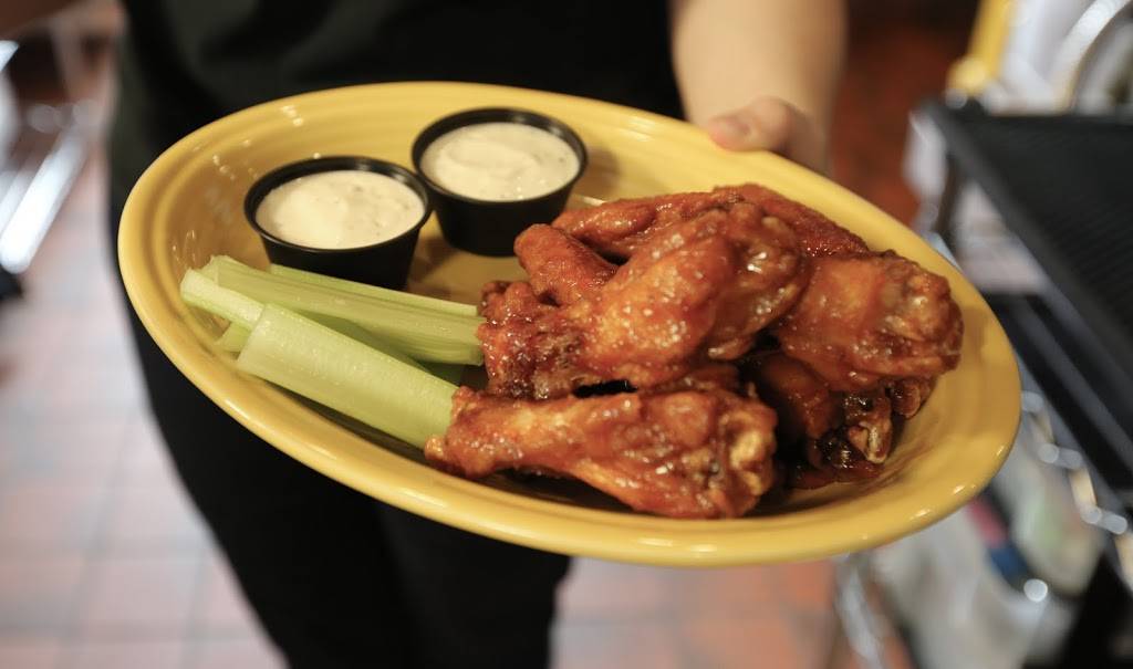 Slice of Life Pizzeria & Pub Downtown | restaurant | 125 Market St, Wilmington, NC 28401, USA | 9102519444 OR +1 910-251-9444