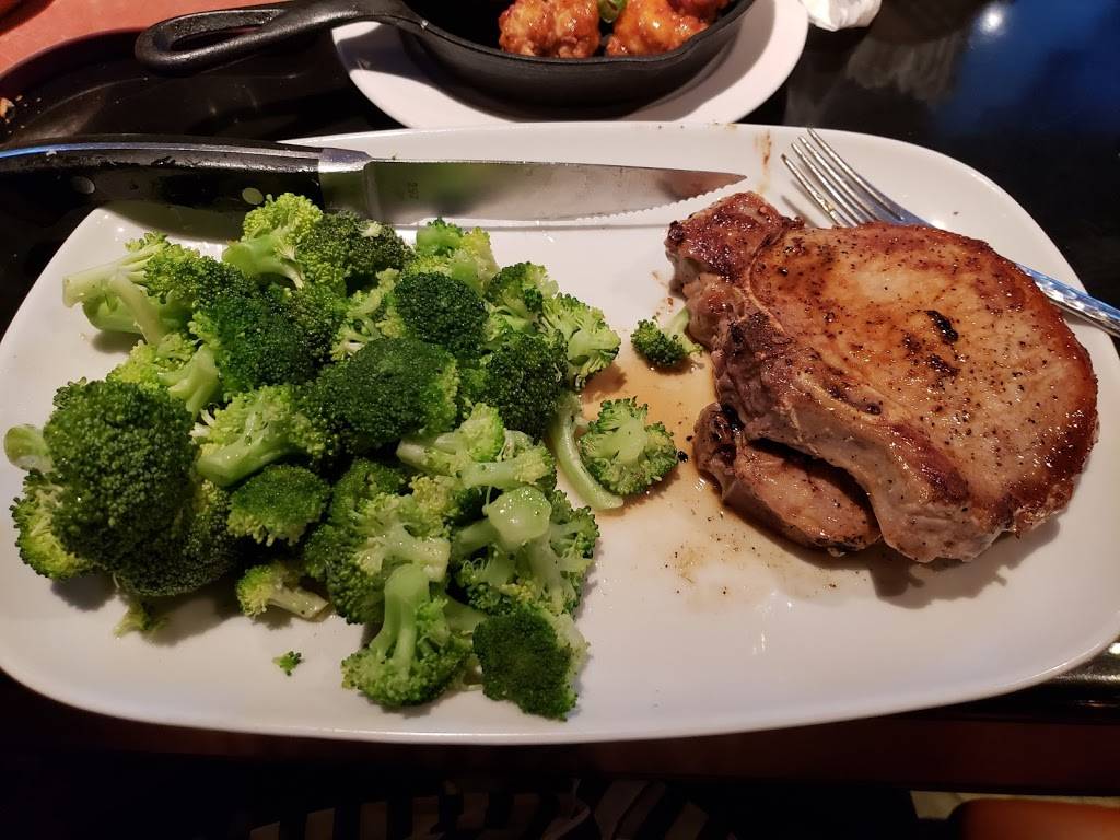 LongHorn Steakhouse | meal takeaway | 8471 Hospital Dr, Douglasville, GA 30134, USA | 7709427795 OR +1 770-942-7795