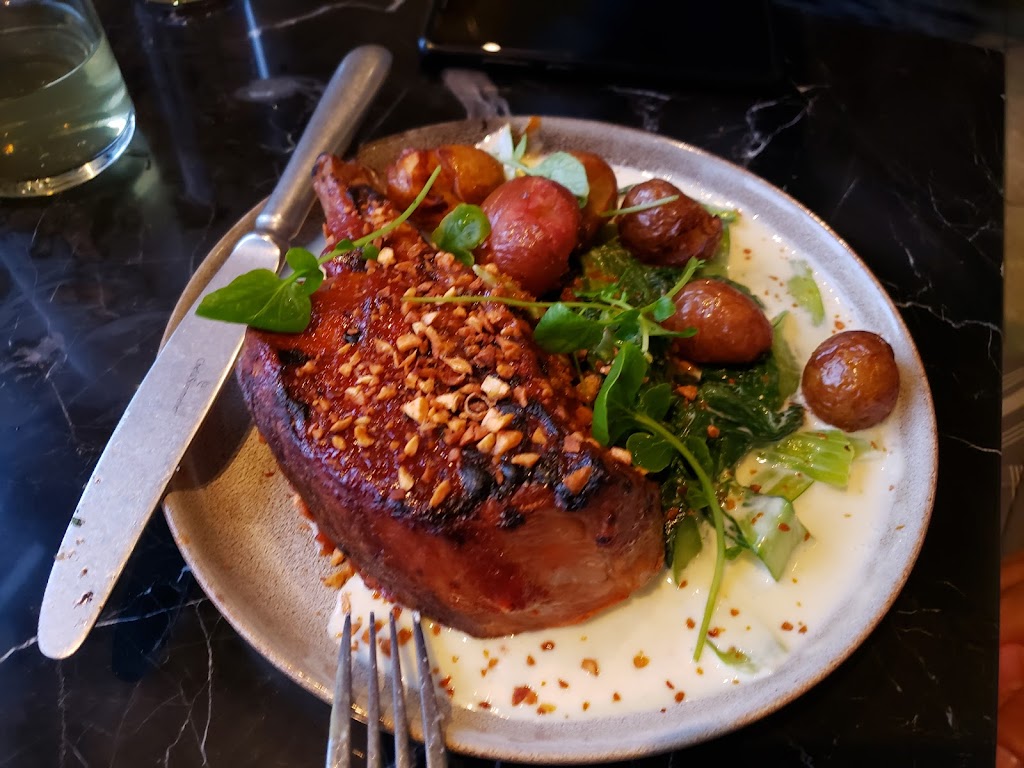 The Lexington | restaurant | 100 N First St, Cambridge, MA 02141, USA | 6179451349 OR +1 617-945-1349