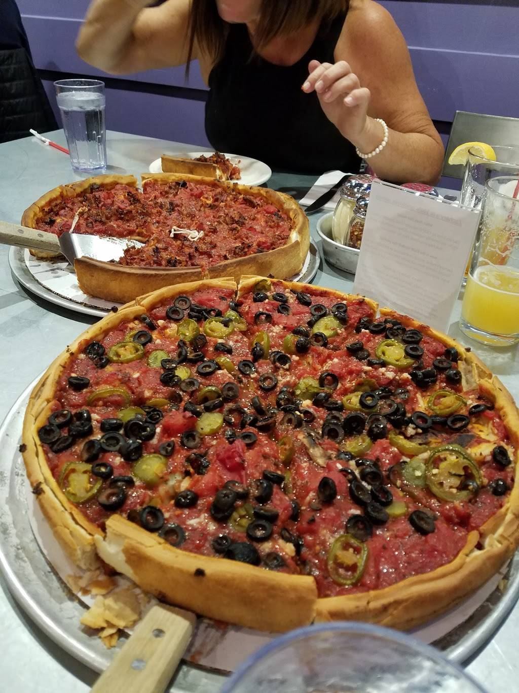 Zacharys Chicago Pizza | restaurant | 3110 Crow Canyon Pl D, San Ramon, CA 94583, USA | 9252441222 OR +1 925-244-1222