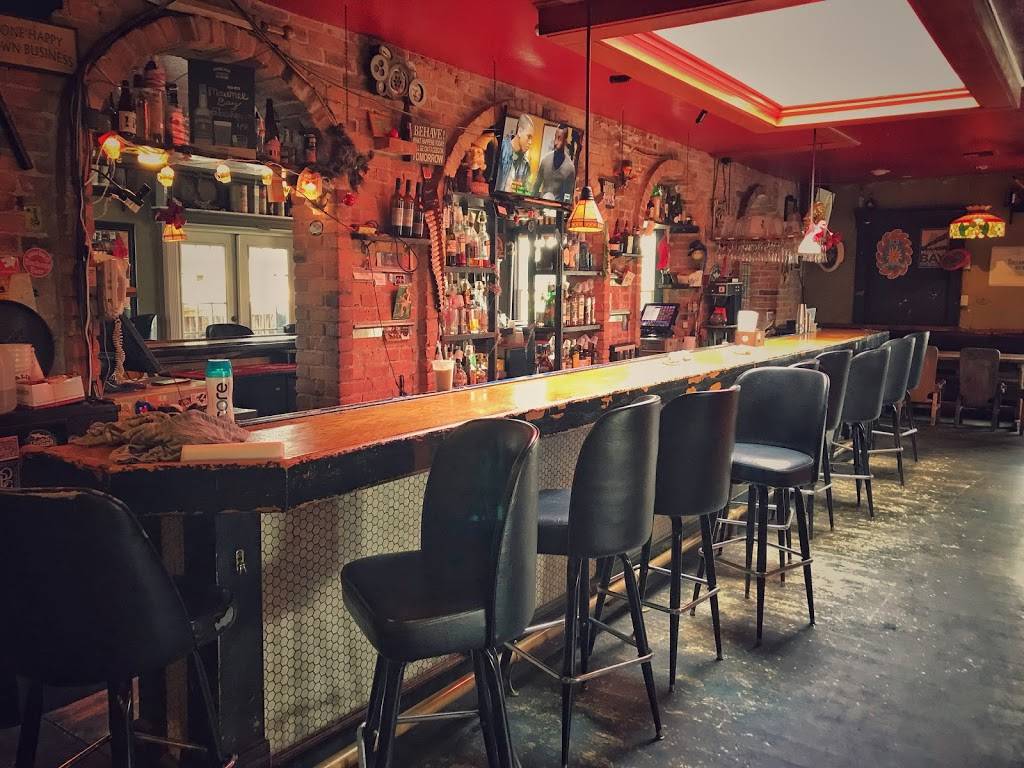 Attic On Adams | restaurant | 1701 Adams St, Toledo, OH 43604, USA | 4192435350 OR +1 419-243-5350