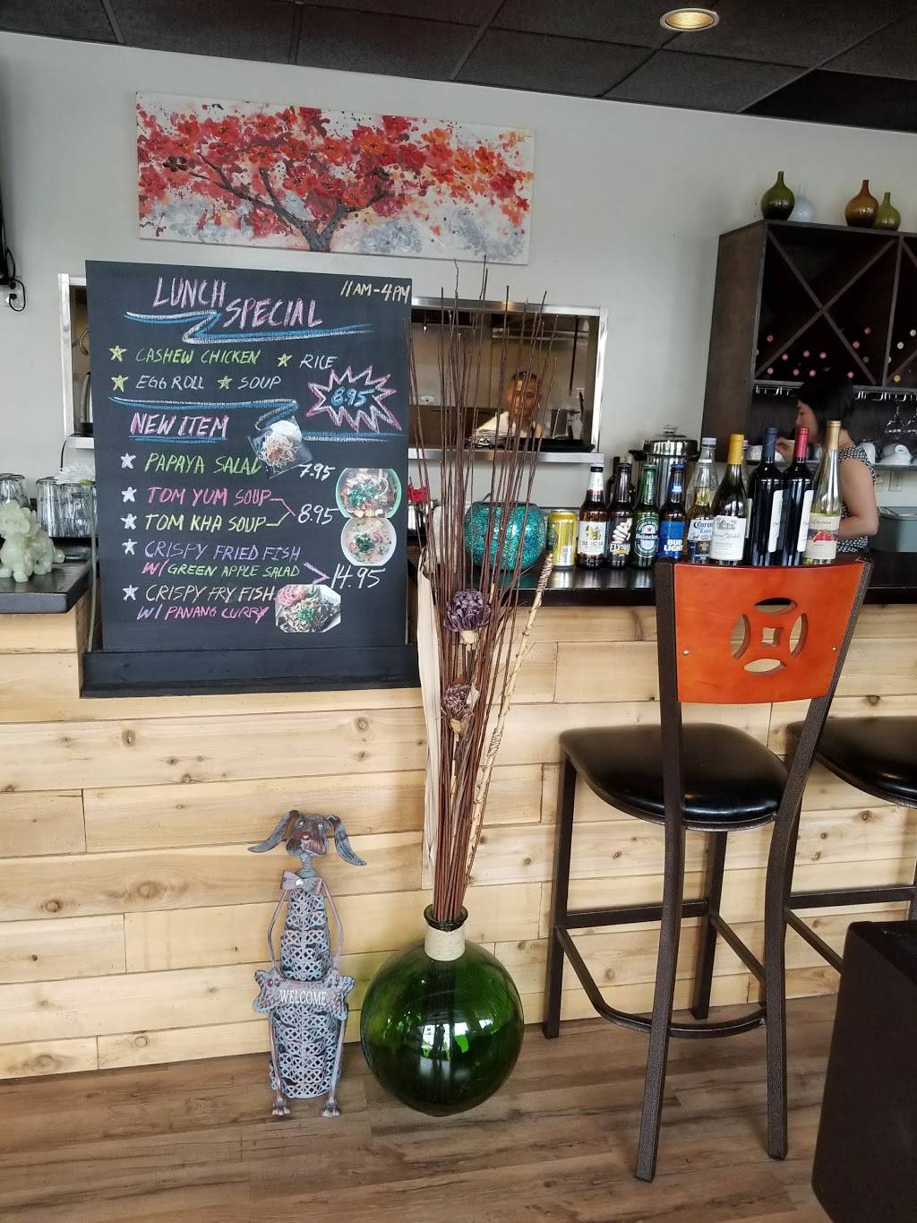 Noodle bar Viet Thai cuisine | restaurant | 11419 19th Ave SE a101, Everett, WA 98208, USA | 4252256067 OR +1 425-225-6067