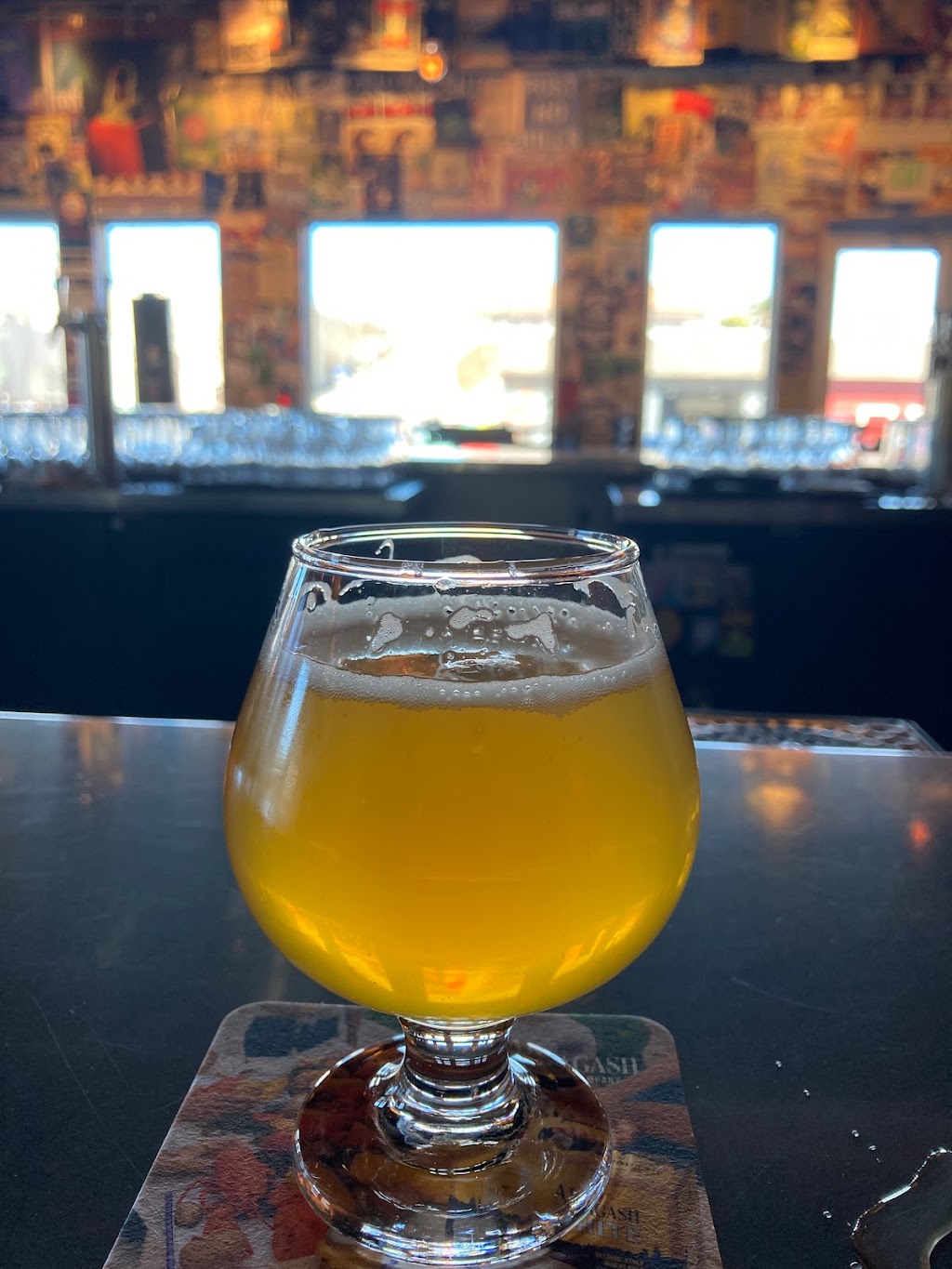 Post No Bills Craft Beer House | restaurant | 600 Ortiz Ave, Sand City, CA 93955, USA | 8313244667 OR +1 831-324-4667