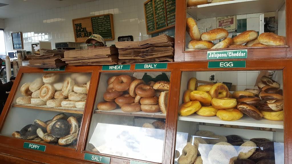 The Bagel Broker | bakery | 7825 Beverly Blvd, Los Angeles, CA 90036, USA | 3239311258 OR +1 323-931-1258