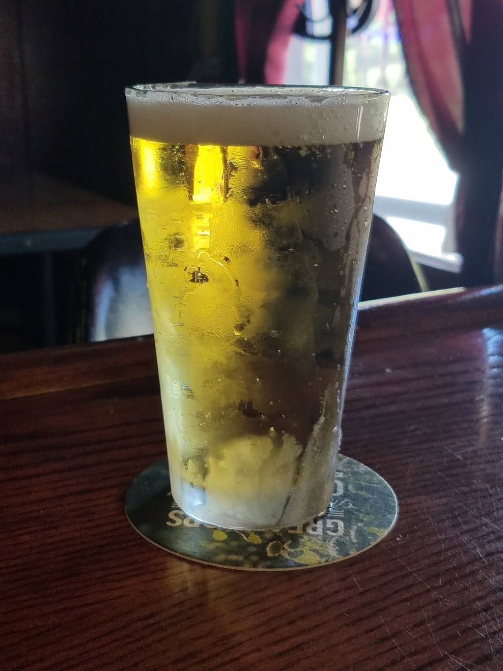 Town Hill Tavern | restaurant | 998 Willey St, Morgantown, WV 26505, USA | 3042848104 OR +1 304-284-8104