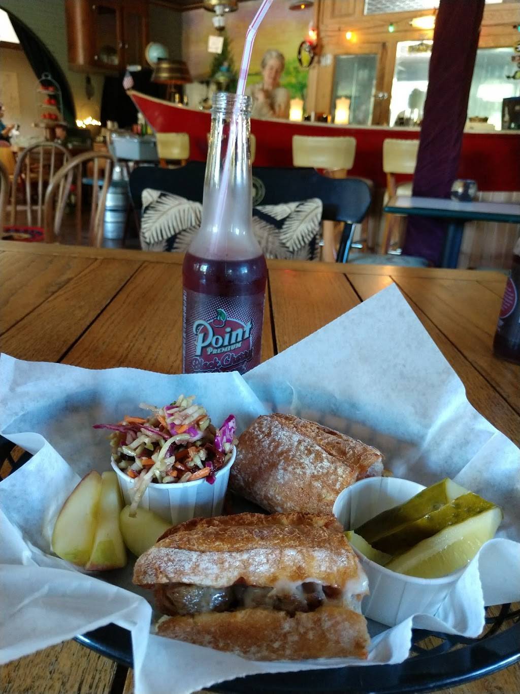 Fiddlers Green | restaurant | 1699 Jackson Harbor Rd, Washington, WI 54246, USA | 9208472610 OR +1 920-847-2610