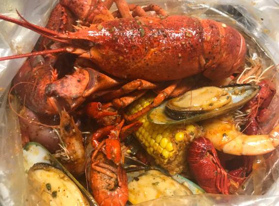 The King Crab Shack | restaurant | 1330 E Brady St, Milwaukee, WI 53202, USA | 4142104287 OR +1 414-210-4287