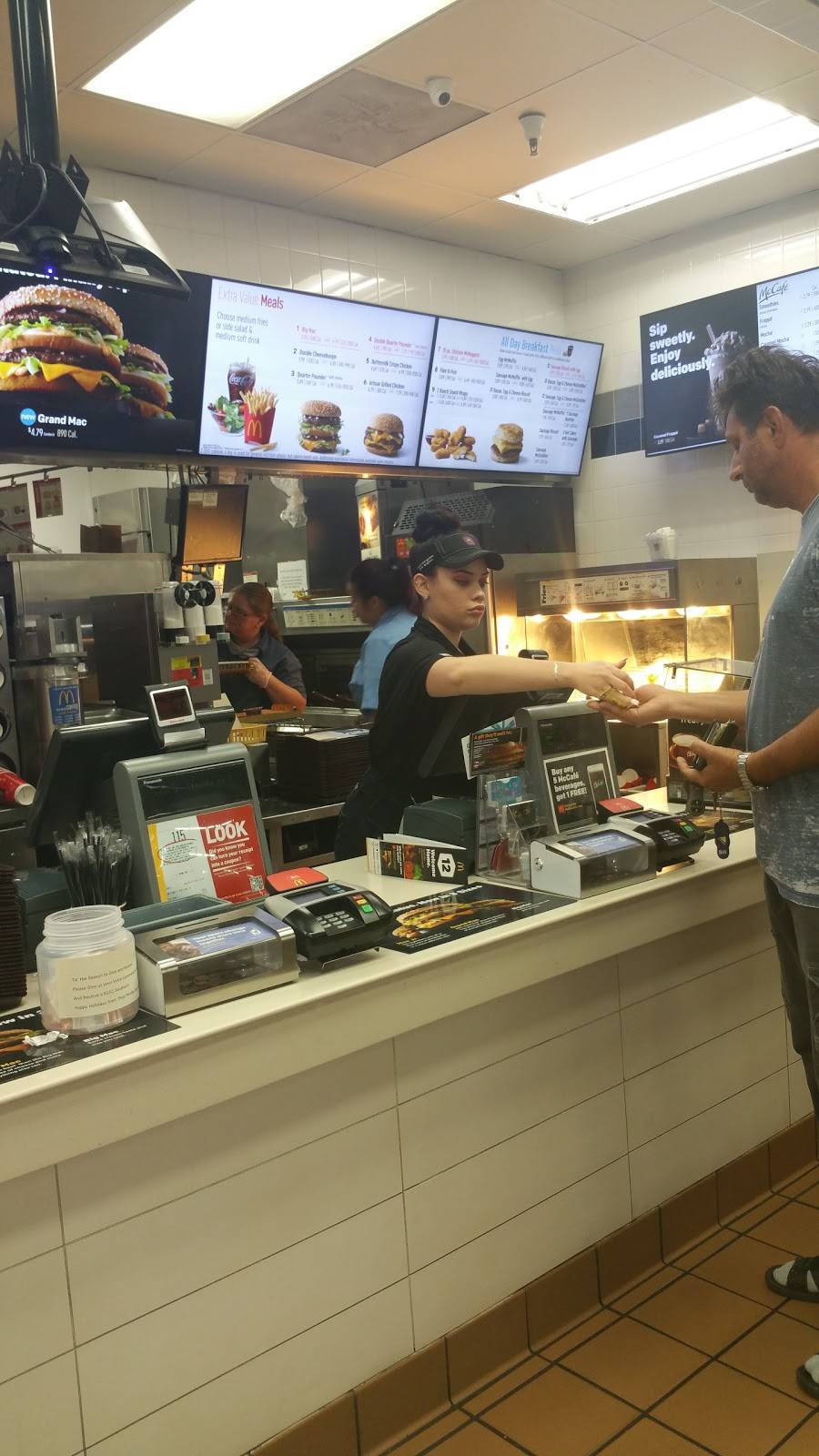 McDonalds | cafe | 8001 US Hwy 19 N, Pinellas Park, FL 33781, USA | 7275766772 OR +1 727-576-6772