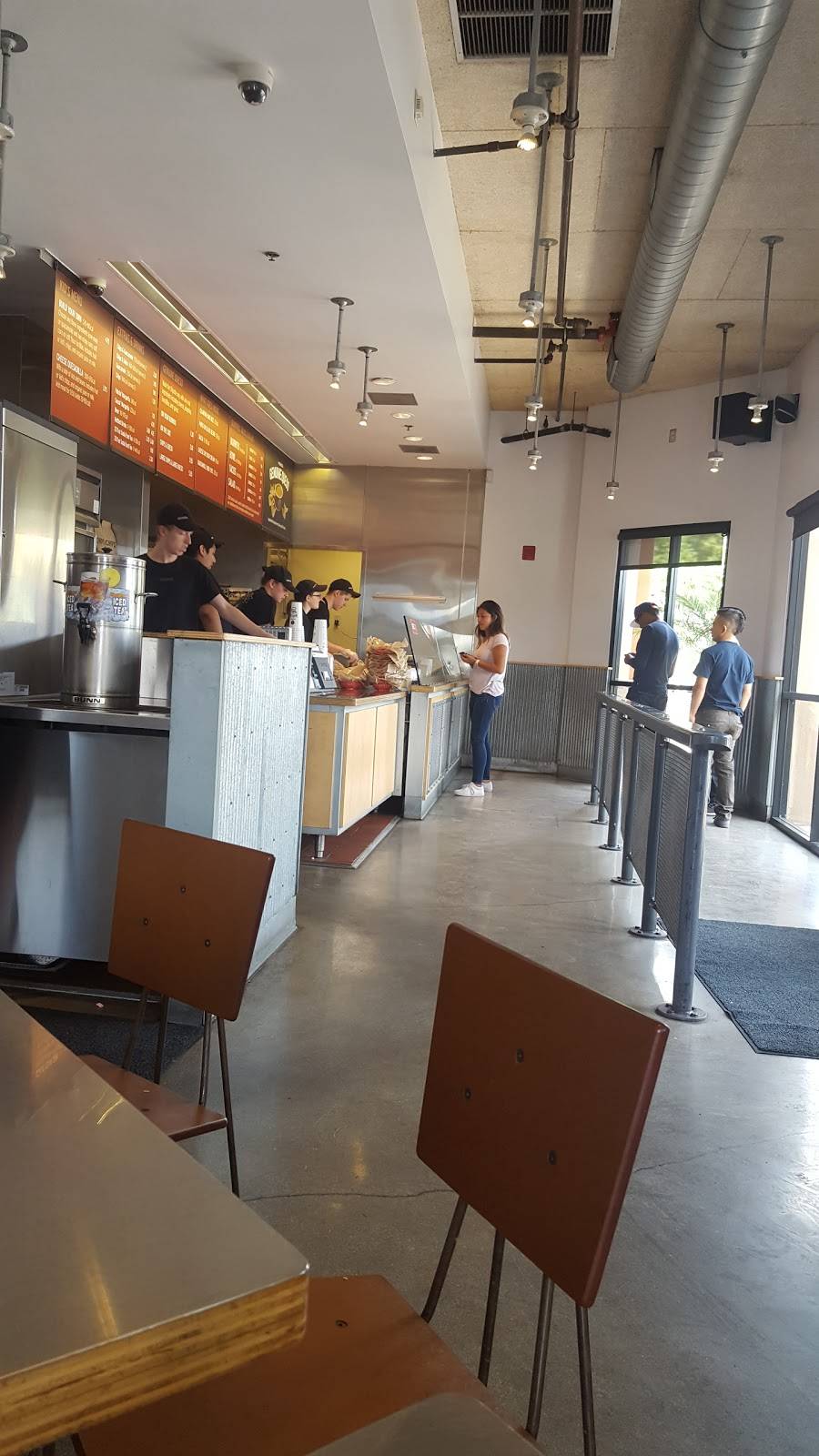 Chipotle Mexican Grill | restaurant | 935 Broadbeck Dr Ste C, Thousand Oaks, CA 91320, USA | 8054993561 OR +1 805-499-3561