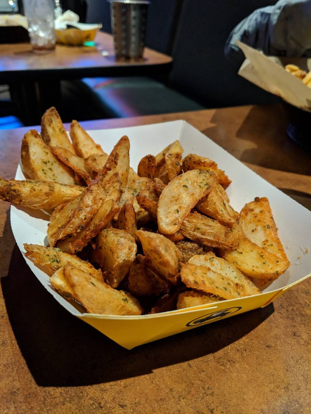 Buffalo Wild Wings | restaurant | 1573 Marion-Mt Gilead Rd, Marion, OH 43302, USA | 7407259464 OR +1 740-725-9464