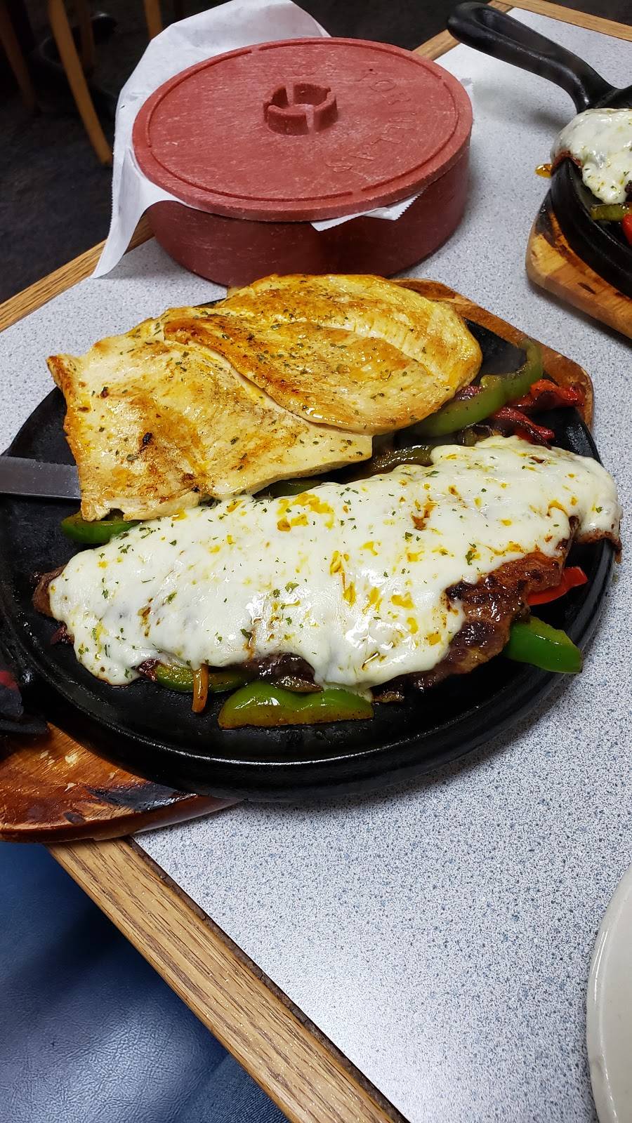 La Parrilla Mexican Restaurant | restaurant | 950 Oakdale Rd i, Modesto, CA 95355, USA | 2095722420 OR +1 209-572-2420