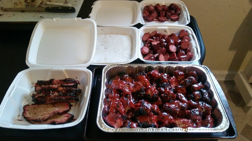Hale & Sons BBQ & Catering | restaurant | 3450 S Interstate, I-35E TRLR 171, Waxahachie, TX 75165, USA | 2149037443 OR +1 214-903-7443