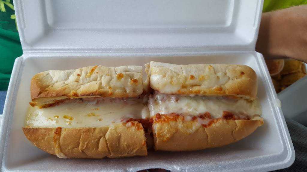 Pinos Pizza | restaurant | 6288 Buggs Island Rd, Boydton, VA 23917, USA | 4347386999 OR +1 434-738-6999