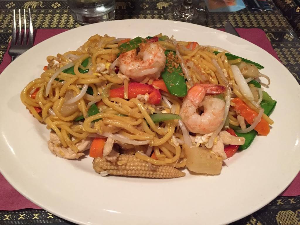 Thai Moon | restaurant | 663 Massachusetts Ave, Arlington, MA 02476, USA | 7816463334 OR +1 781-646-3334