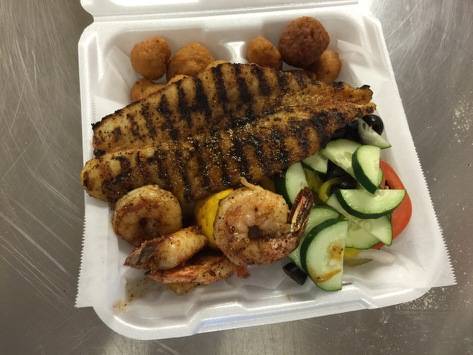 Sharks Fish and Chicken | restaurant | 3807 Victory Dr #3207, Columbus, GA 31903, USA | 7062214395 OR +1 706-221-4395