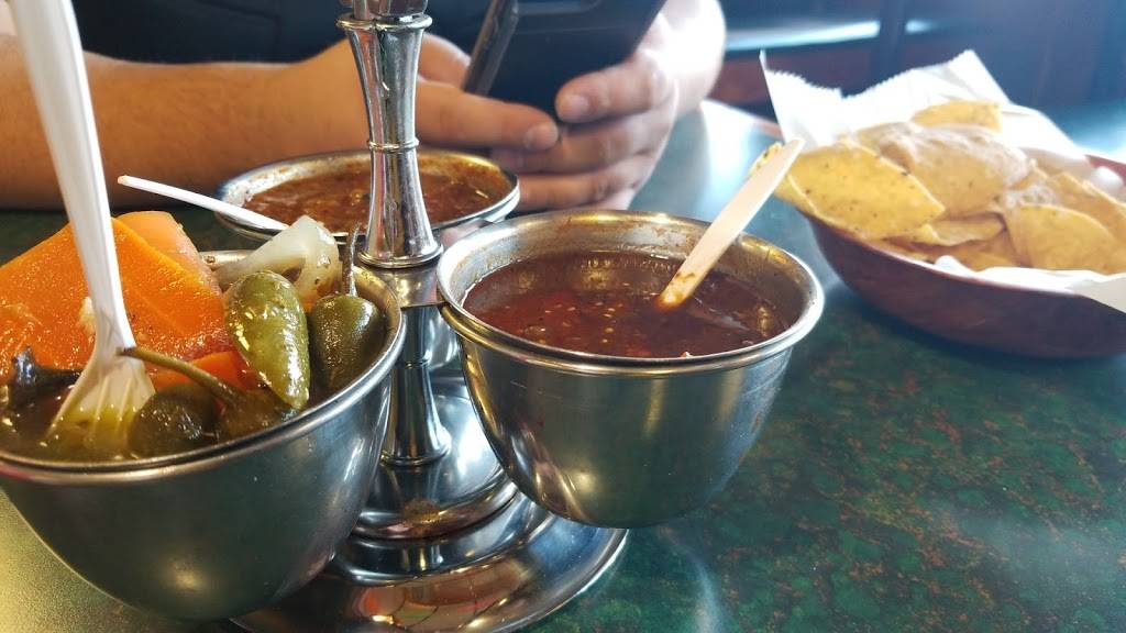 El Borrego De Oro | restaurant | 926 Plainfield Rd, Joliet, IL 60435, USA | 8157749401 OR +1 815-774-9401