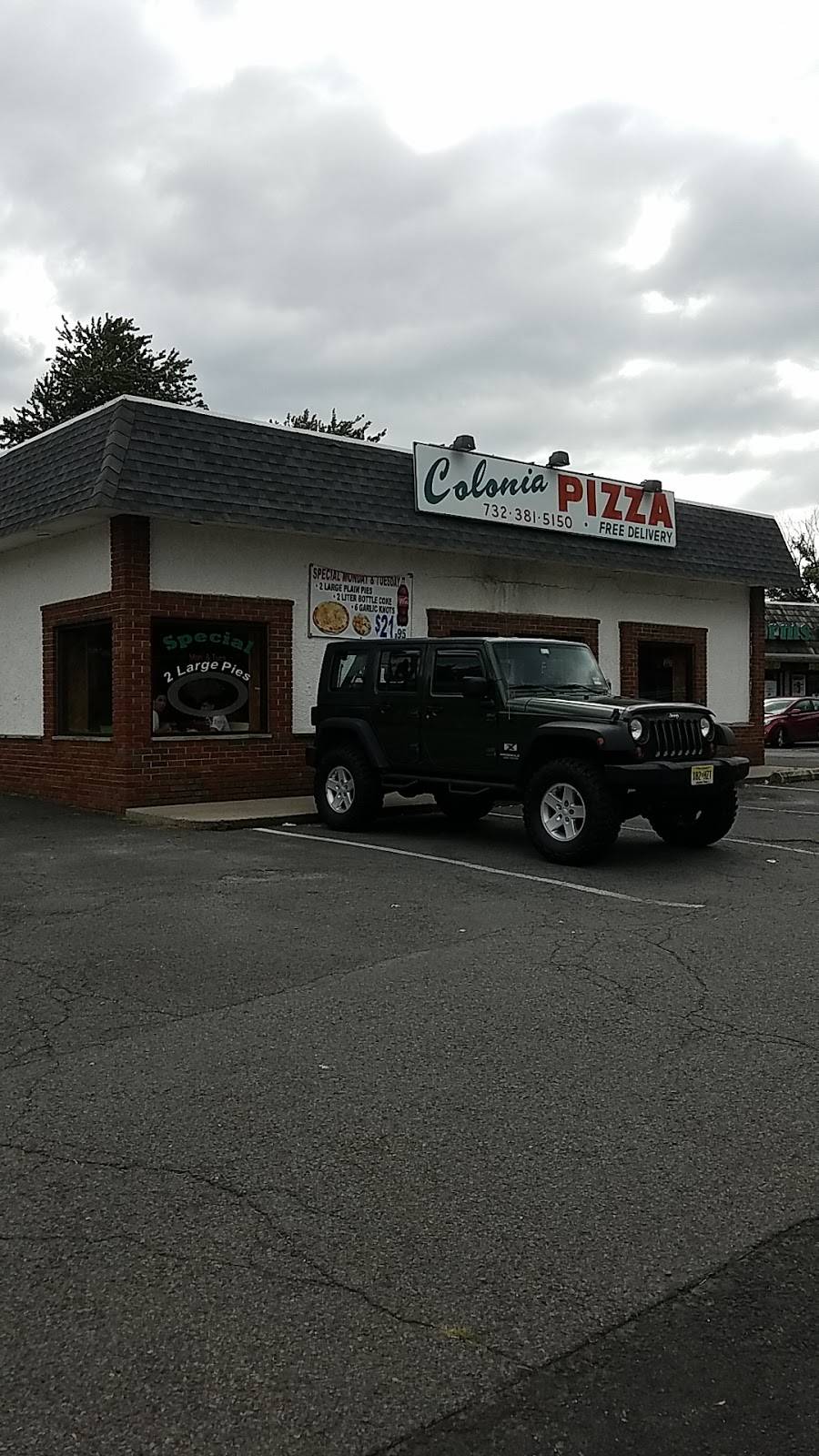 Colonia Pizza | restaurant | 325 Inman Ave, Colonia, NJ 07067, USA | 7323815150 OR +1 732-381-5150