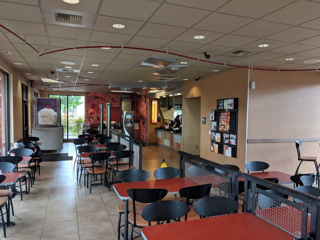 Jack in the Box | restaurant | 8215 Martin Way E, Lacey, WA 98516, USA | 3604388544 OR +1 360-438-8544