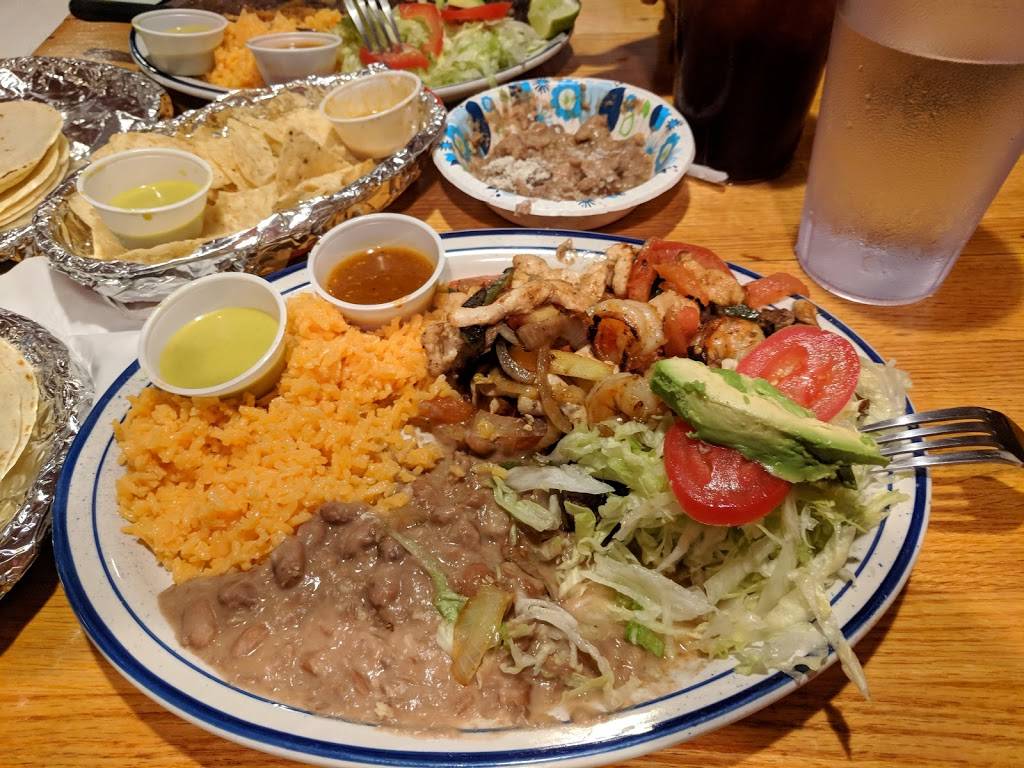 Mi Tapatia | restaurant | 4818 Williamson Rd, Roanoke, VA 24012, USA | 5405610880 OR +1 540-561-0880