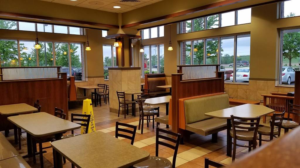 McDonalds | cafe | 778 S Weber Rd, Romeoville, IL 60446, USA | 8152677826 OR +1 815-267-7826