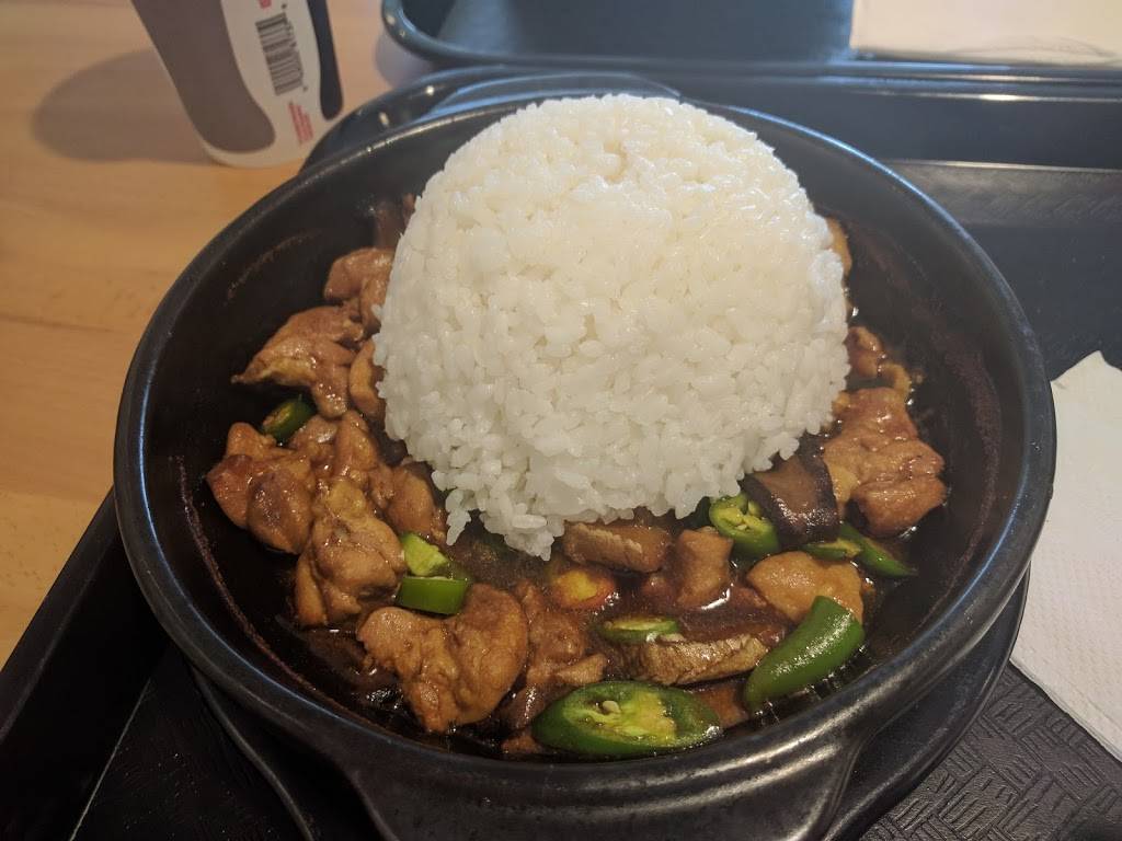 Yangs Braised Chicken Rice | restaurant | 13824 Red Hill Ave, Tustin, CA 92780, USA | 7147317777 OR +1 714-731-7777