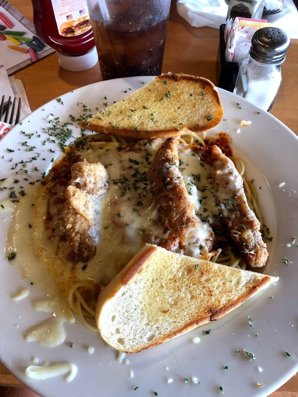 Shoneys Nashville | restaurant | 2645 McGavock Pk, Nashville, TN 37214, USA | 6158850568 OR +1 615-885-0568