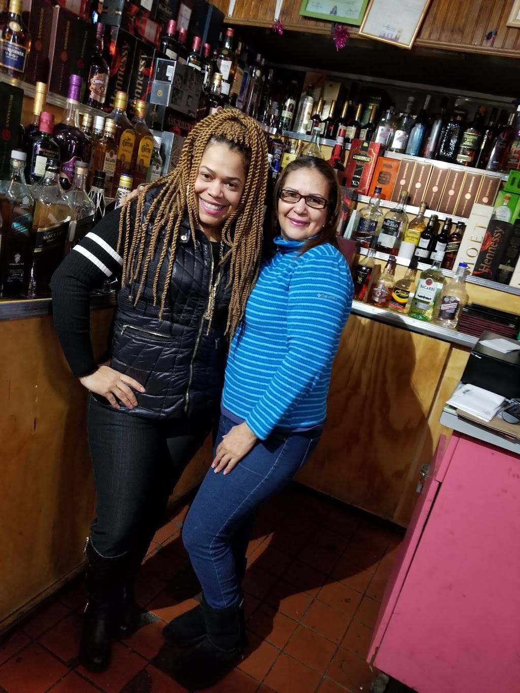 La Moneda | restaurant | 1690 Jerome Ave, Bronx, NY 10453, USA | 7189012787 OR +1 718-901-2787