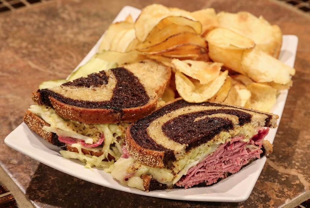 Father Paddys | restaurant | 435 Main St, Woodland, CA 95695, USA | 5306681044 OR +1 530-668-1044