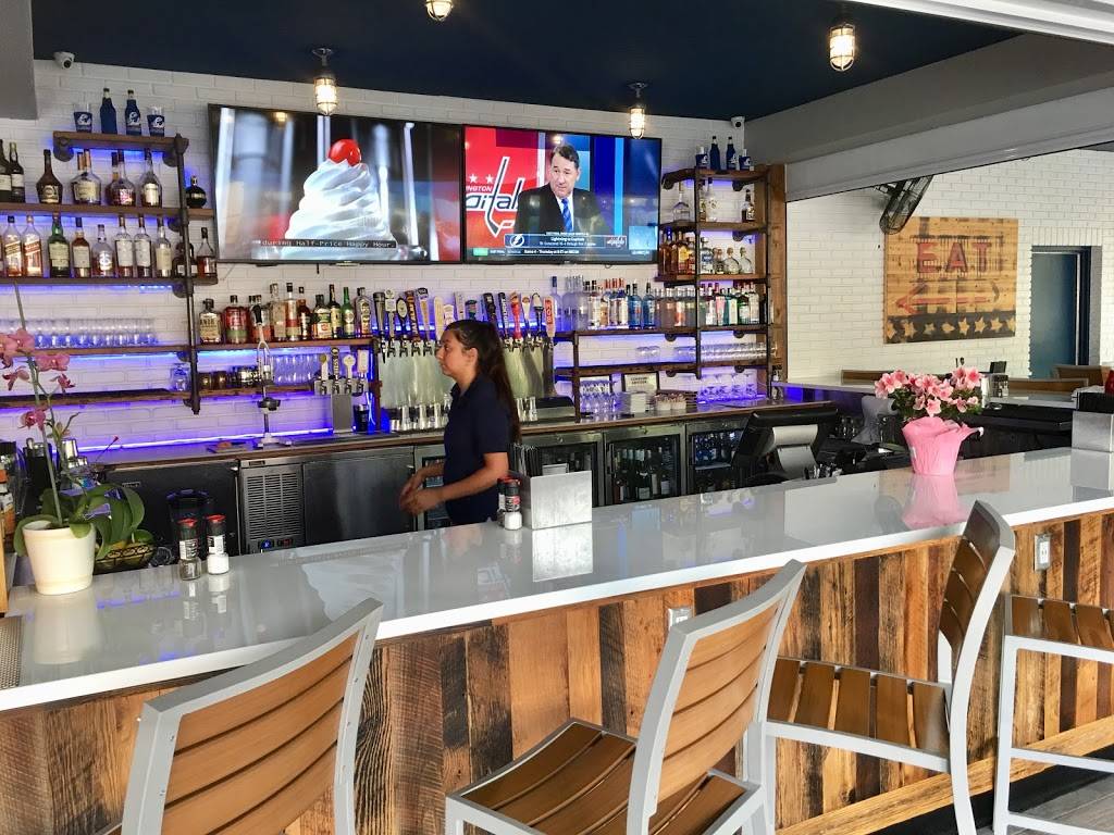 Lucky Lobster Co. | restaurant | 941 Huntley Ave, Dunedin, FL 34698, USA | 7272281222 OR +1 727-228-1222