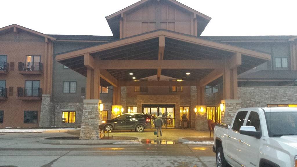 Regatta Grille | restaurant | 1520 E Lakeshore Dr, Storm Lake, IA 50588, USA | 7122135800 OR +1 712-213-5800