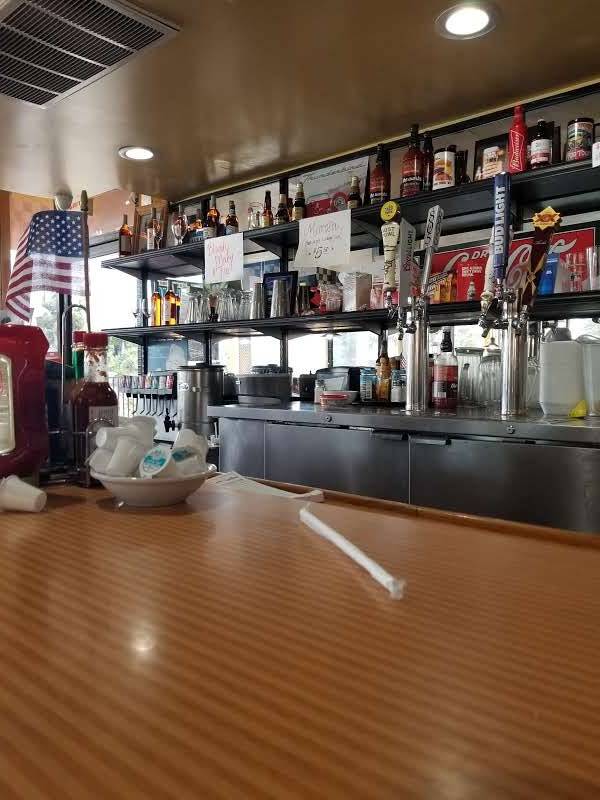 Hot Rod Diner | restaurant | 130 S Walnut Rd, Turlock, CA 95380, USA | 2096693500 OR +1 209-669-3500