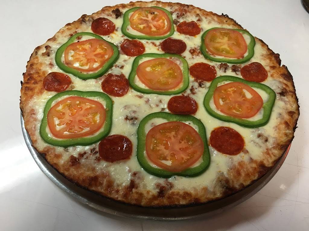 Pizzeria Twin Tower Big and Tasty | restaurant | 12519 W Okeechobee Rd, Hialeah, FL 33018, USA | 3058171448 OR +1 305-817-1448