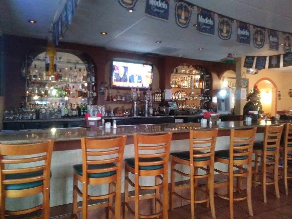 El Tapatio Restaurant & Cantina | restaurant | 40 Golf Club Rd, Pleasant Hill, CA 94523, USA | 9256762420 OR +1 925-676-2420