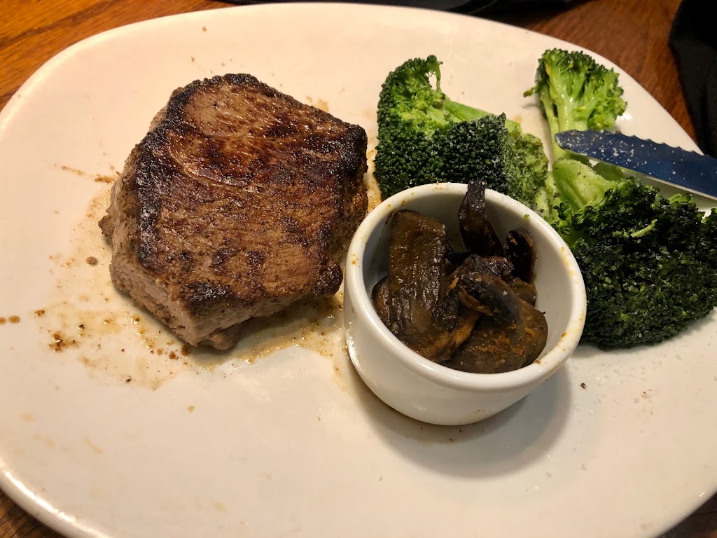 Outback Steakhouse | meal takeaway | 3217 S MacArthur Dr, Alexandria, LA 71301, USA | 3184420303 OR +1 318-442-0303