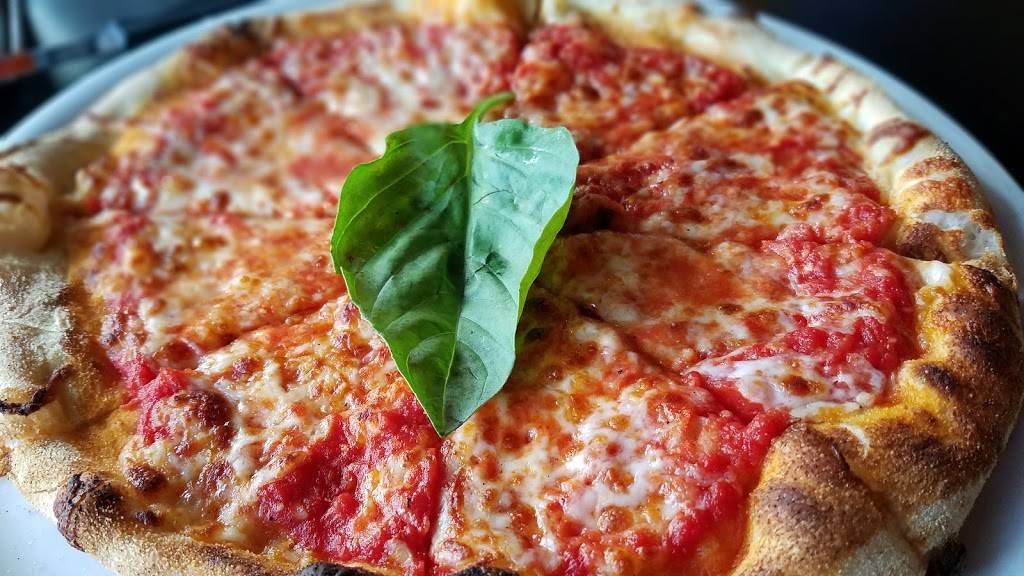 Marinos Pizzeria | restaurant | 9083 W Peakview Dr #7b, Littleton, CO 80123, USA | 3039550373 OR +1 303-955-0373