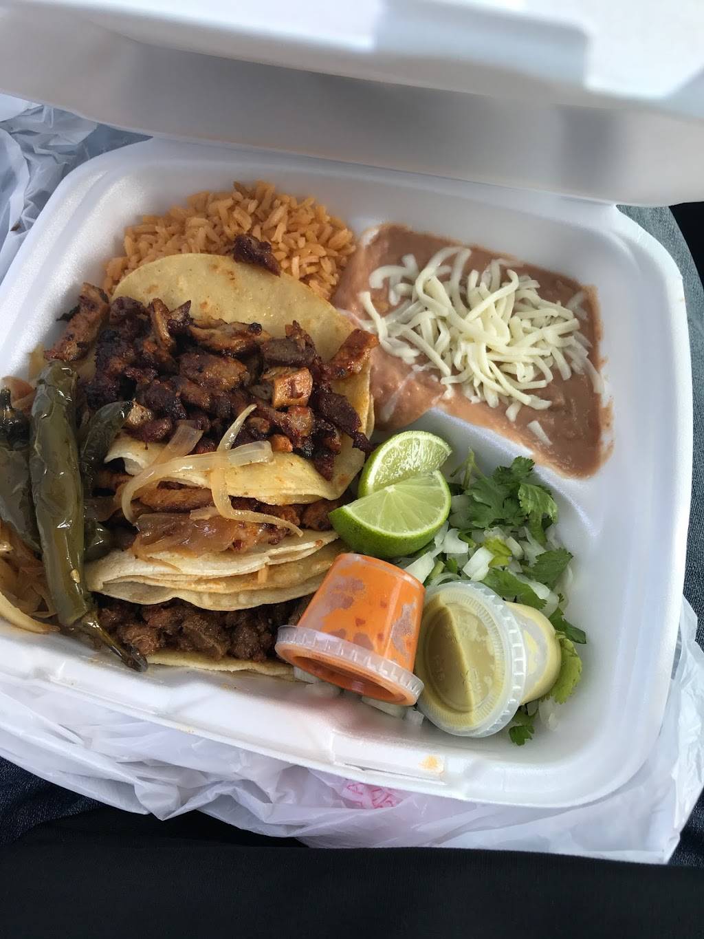 Real Mexican Tacos | restaurant | 4105 W Camp Wisdom Rd, Dallas, TX 75237, USA | 9722960444 OR +1 972-296-0444