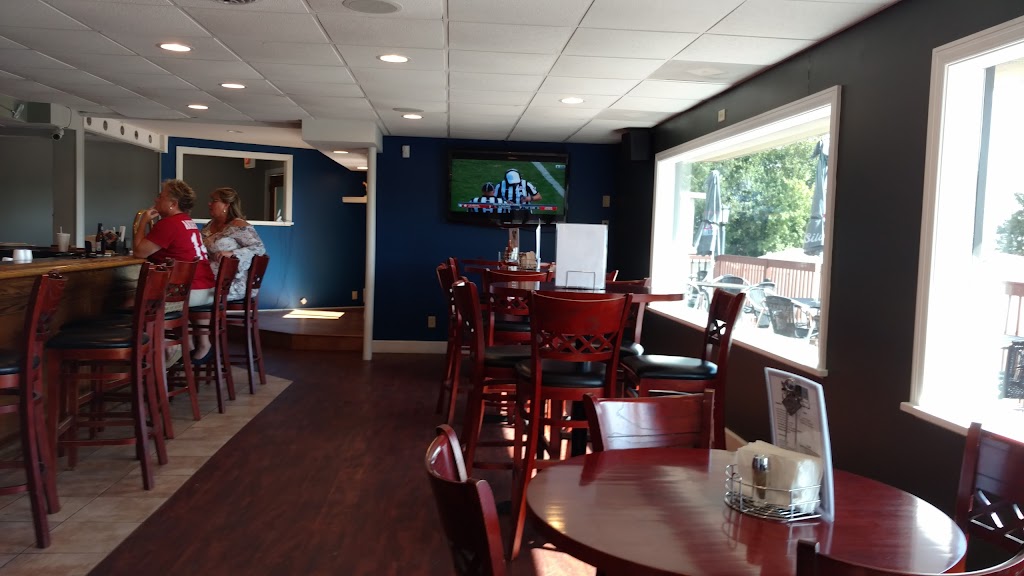 The Lakes Golf Course & Inn | restaurant | 2550 N 32nd Rd, Marseilles, IL 61341, USA | 8157955107 OR +1 815-795-5107