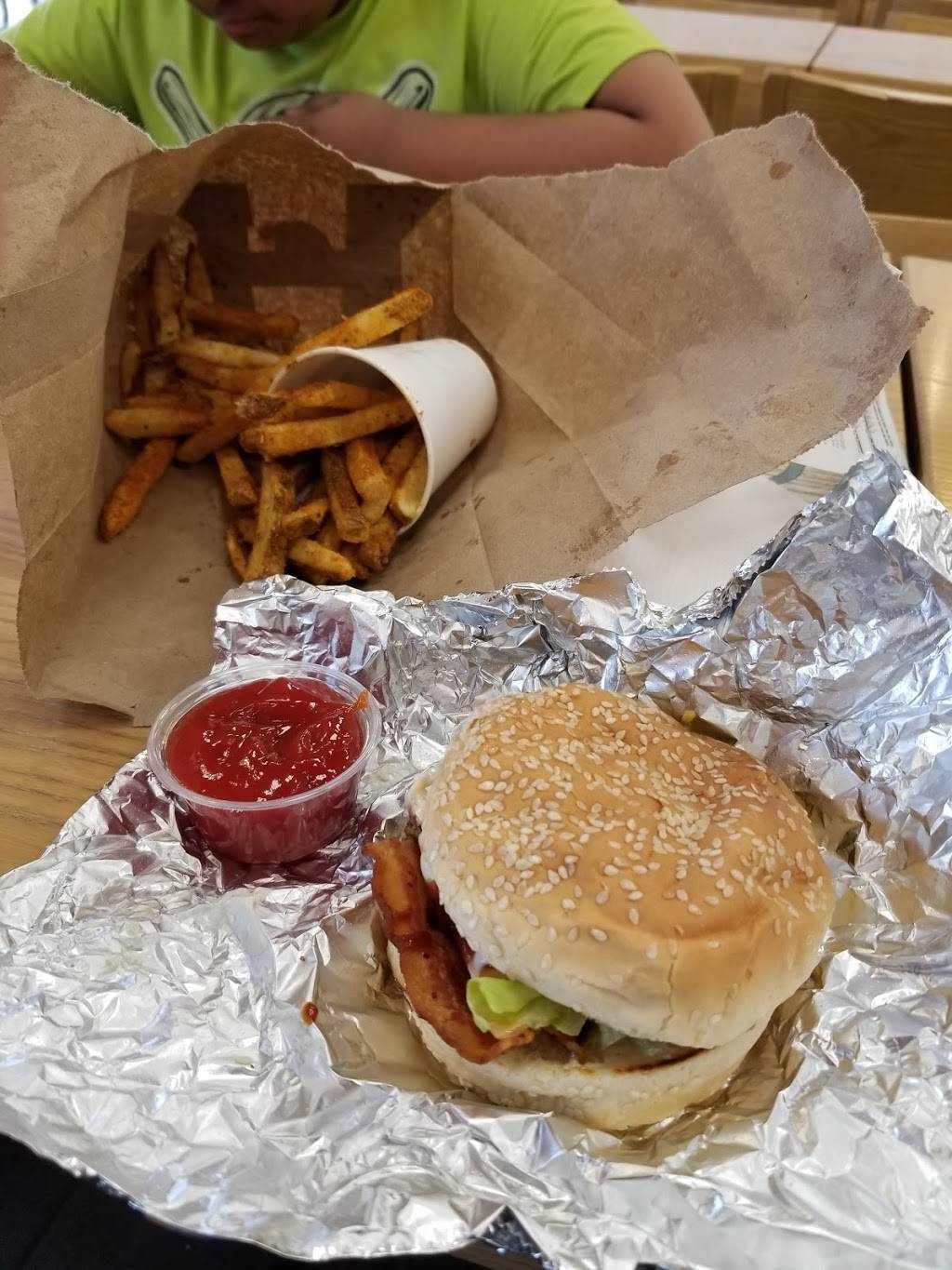 Five Guys | meal takeaway | 1029 Freeport Rd, Pittsburgh, PA 15238, USA | 4127815590 OR +1 412-781-5590