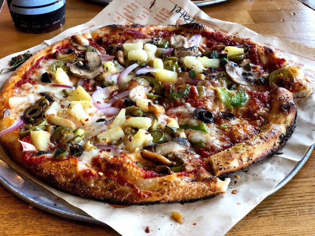 Blaze Pizza | meal takeaway | 840 Nautica Dr, Jacksonville, FL 32218, USA | 9043101765 OR +1 904-310-1765