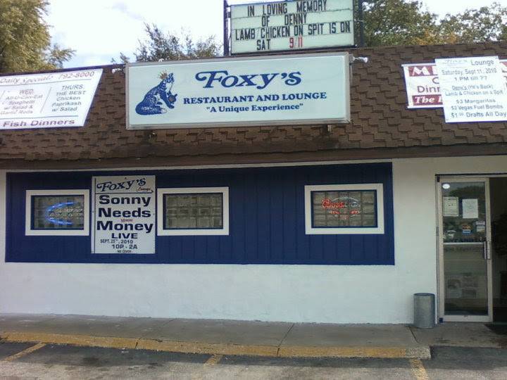 Foxys Restuarant and Lounge | restaurant | 51 N Meridian Rd, Youngstown, OH 44509, USA | 3307928000 OR +1 330-792-8000