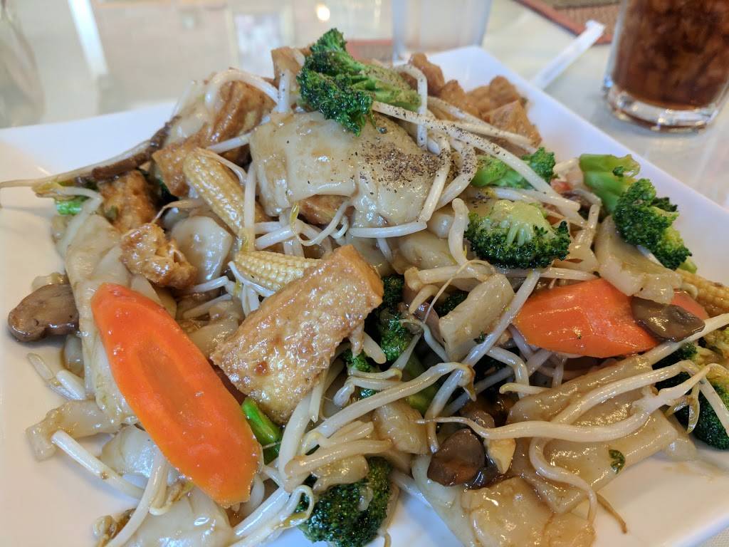 Thai Siam | restaurant | 3801 Lois Dr, Anchorage, AK 99517, USA | 9079297599 OR +1 907-929-7599