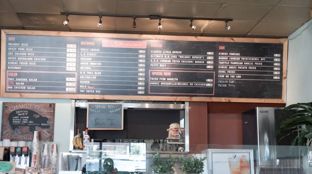 The Slaw Dogs | restaurant | 720 N Lake Ave, Pasadena, CA 91104, USA | 6268089777 OR +1 626-808-9777