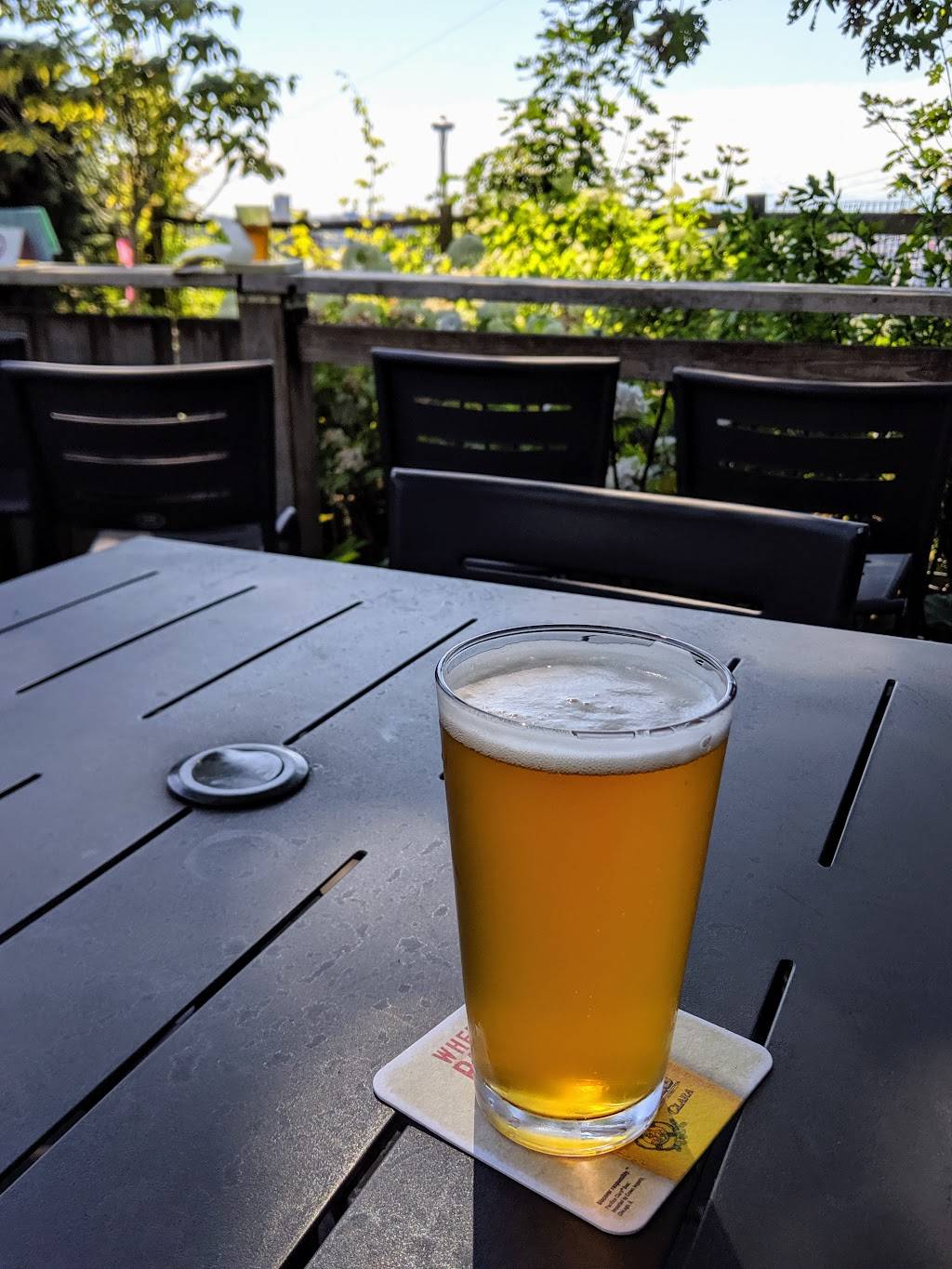 The Lookout | restaurant | 757 Bellevue Ave E, Seattle, WA 98102, USA | 2069223767 OR +1 206-922-3767