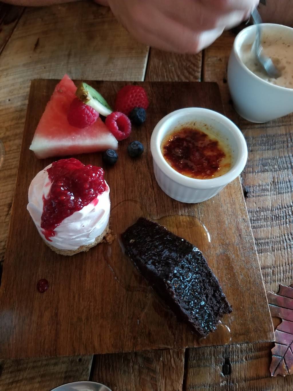 La Canardière | restaurant | 381 Rue Principale, Sainte-Marcelline-de-Kildare, QC J0K 2Y0, Canada | 4508834949 OR +1 450-883-4949